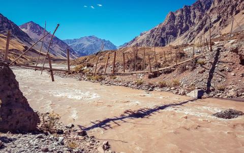 Ascenso Cerro Penitentes - Puente colgante del Río Mendoza