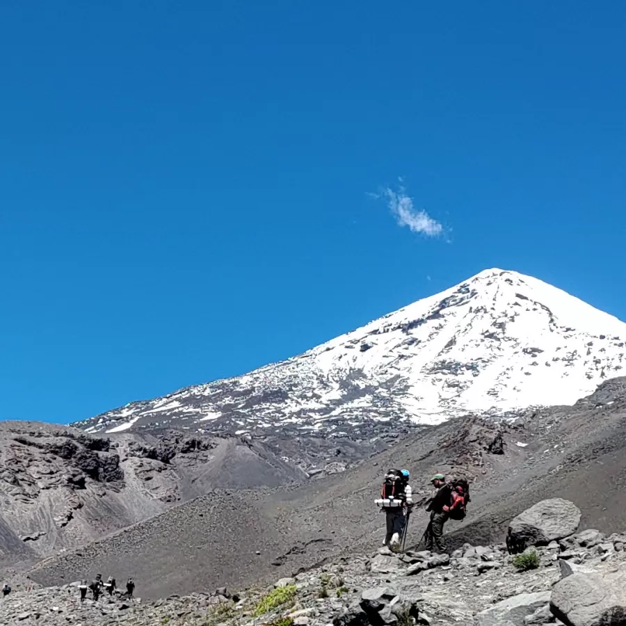 Cumbre desde el sendero Volcán Lanín