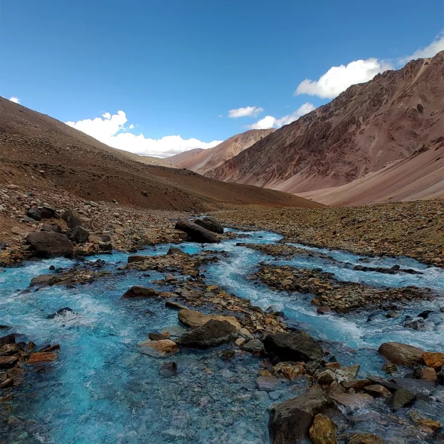Arroyo turquesa ascenso Cerro Wanda