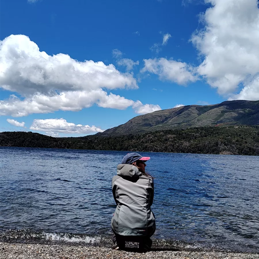 Lago trekking Auquinco